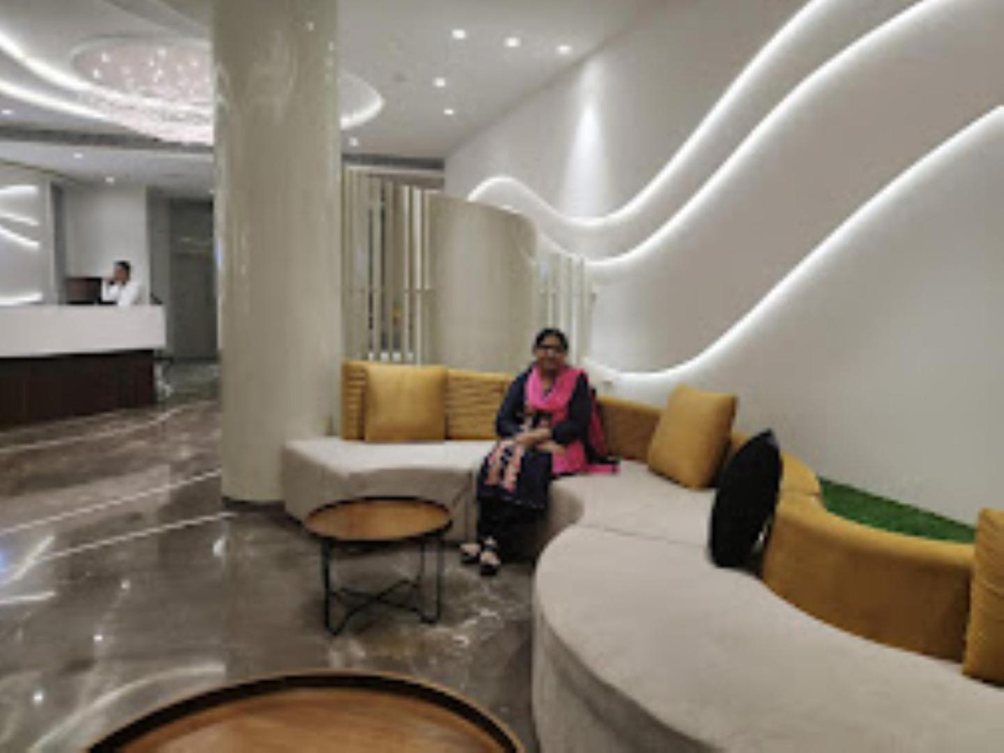 Casa Divine,Bareilly Hotel Ngoại thất bức ảnh